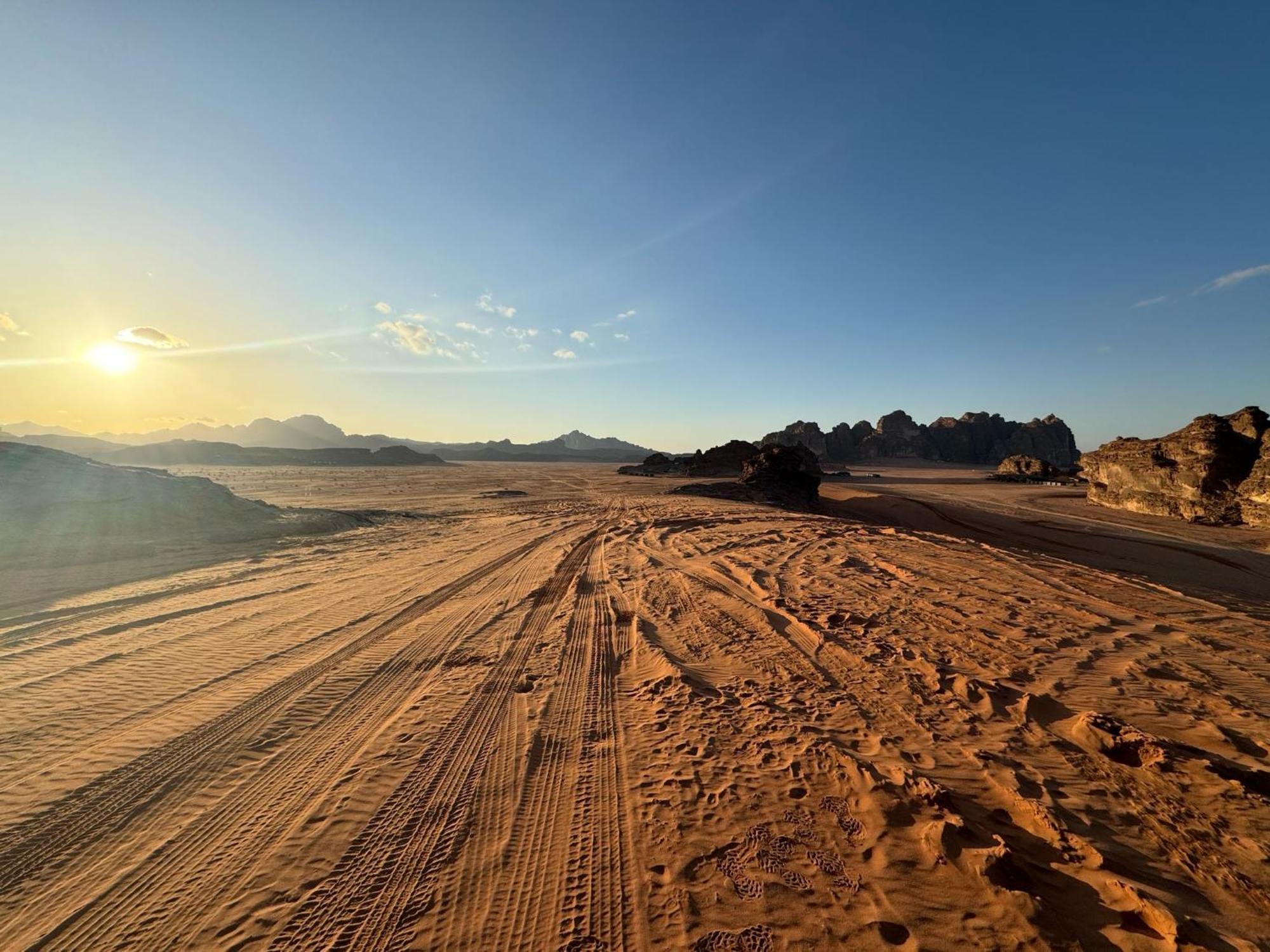 فندق Sunrise Luxury Camp وادي رم المظهر الخارجي الصورة